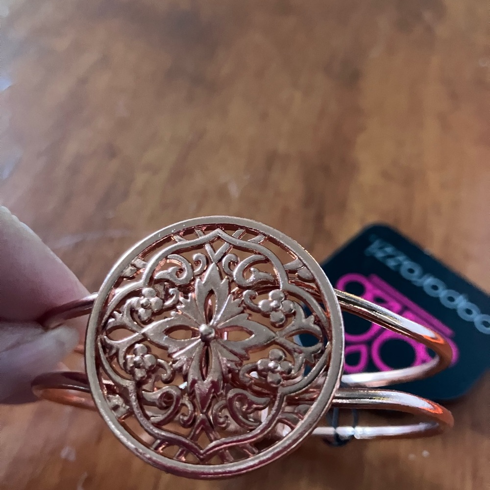 Paparazzi Rose Gold Filigree Bracelet